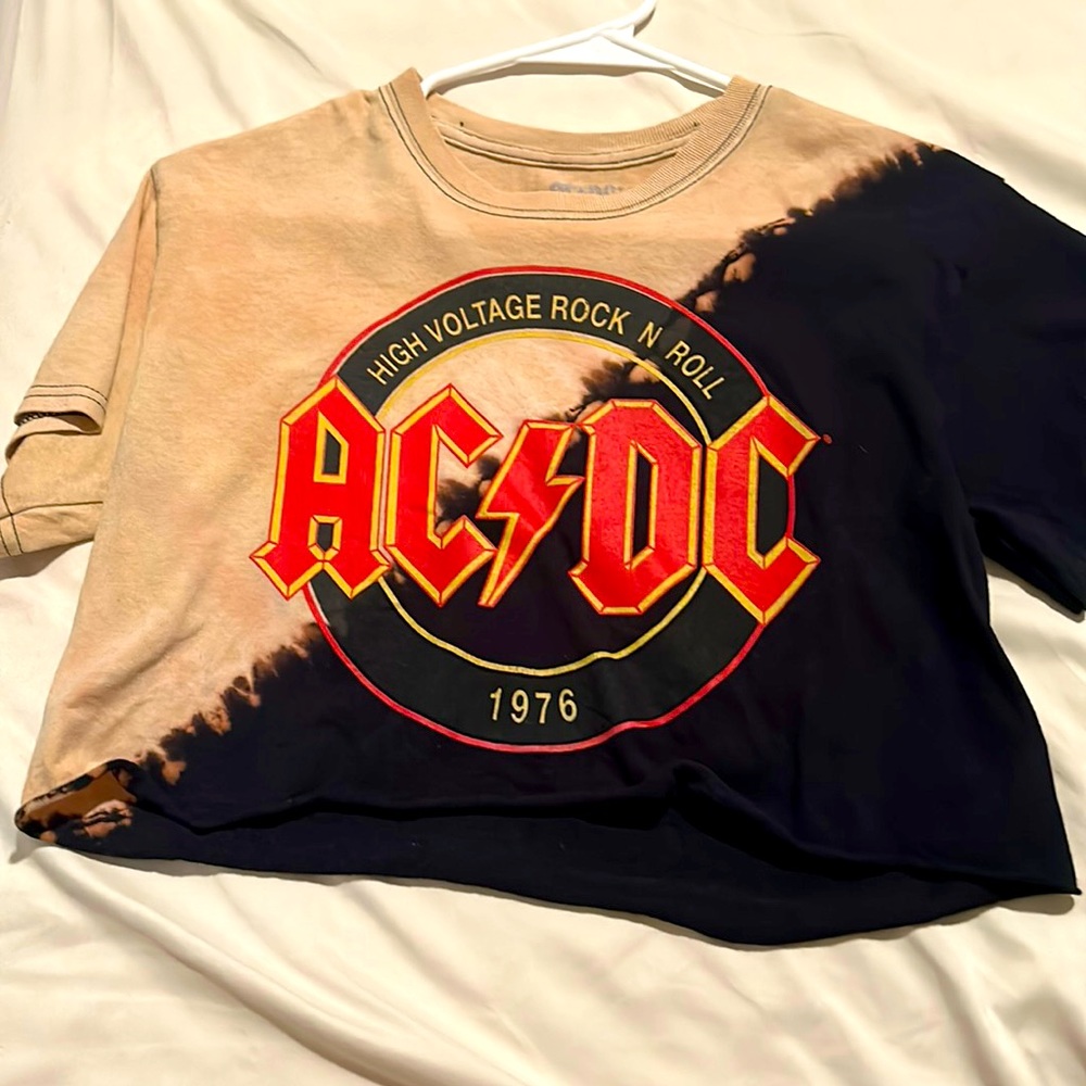 AcDc Crop top